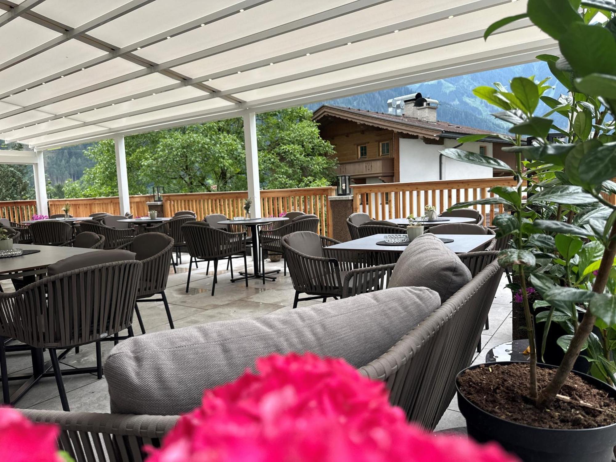 Resort Schrofenblick Mayrhofen Exteriör bild